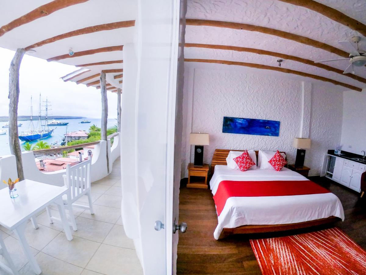 Hotel Angermeyer Waterfront Inn Puerto Ayora  Εξωτερικό φωτογραφία