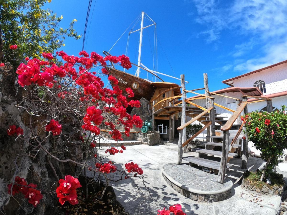 Hotel Angermeyer Waterfront Inn Puerto Ayora  Εξωτερικό φωτογραφία