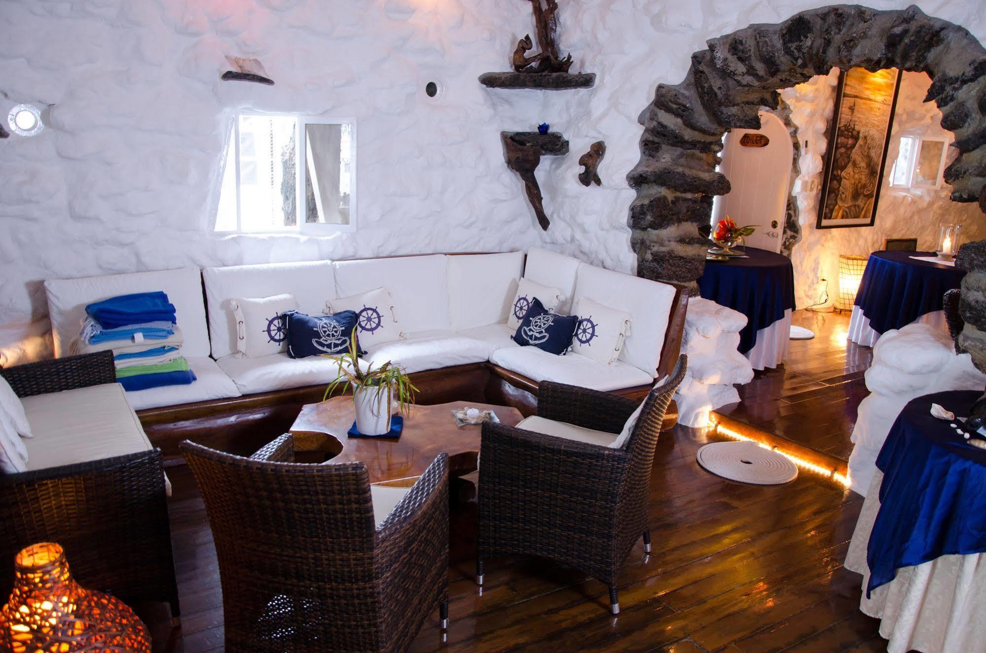Hotel Angermeyer Waterfront Inn Puerto Ayora  Εξωτερικό φωτογραφία